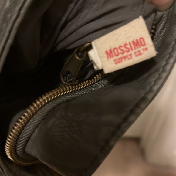 Slightly used. Shoulder purse. Gray. No tears. - Picture 4 of 4